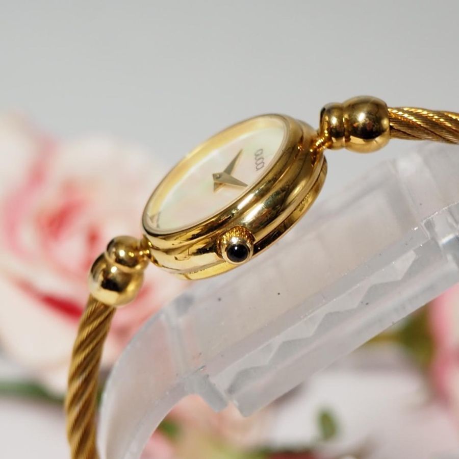 🌷Gucci *稀有Vintage*白母貝麻花手環金錶 |經典花紋✦fufu style 精品✦ 氣質款|手錶.古董手錶-11
