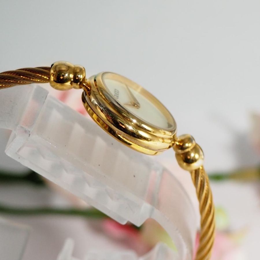 🌷Gucci *稀有Vintage*白母貝麻花手環金錶 |經典花紋✦fufu style 精品✦ 氣質款|手錶.古董手錶-12