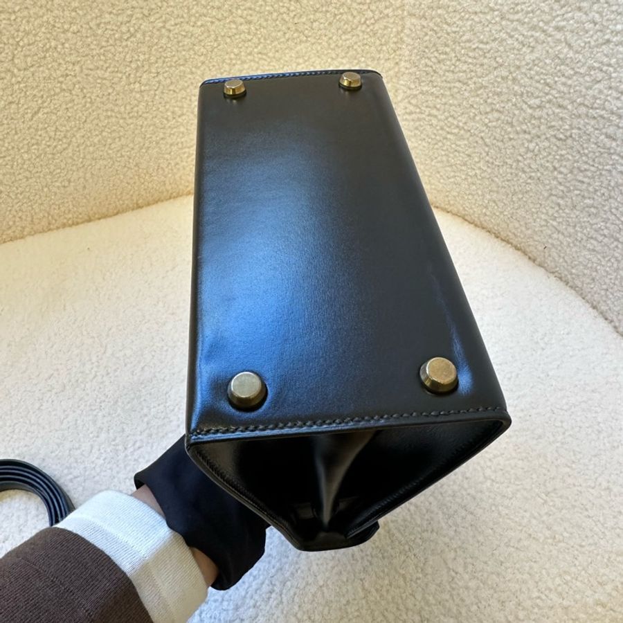 📍Hermes Kelly 20黑金大耳朵 Box皮,絕版款哦~-4