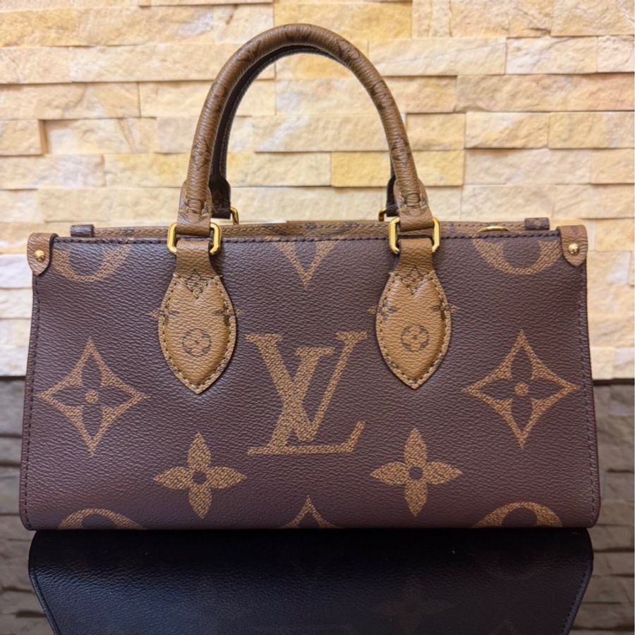 LV M46653 OnTheGo East West系列Reverse皮革飾邊帆布手提包 斜背包-6