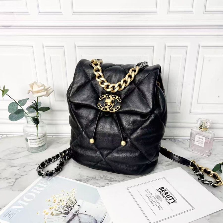 CHANEL 19Bag 24C黑金菱格紋羊皮拼色鏈條後背包 22×16×26 全新閒置配件塵袋盒子購證-3