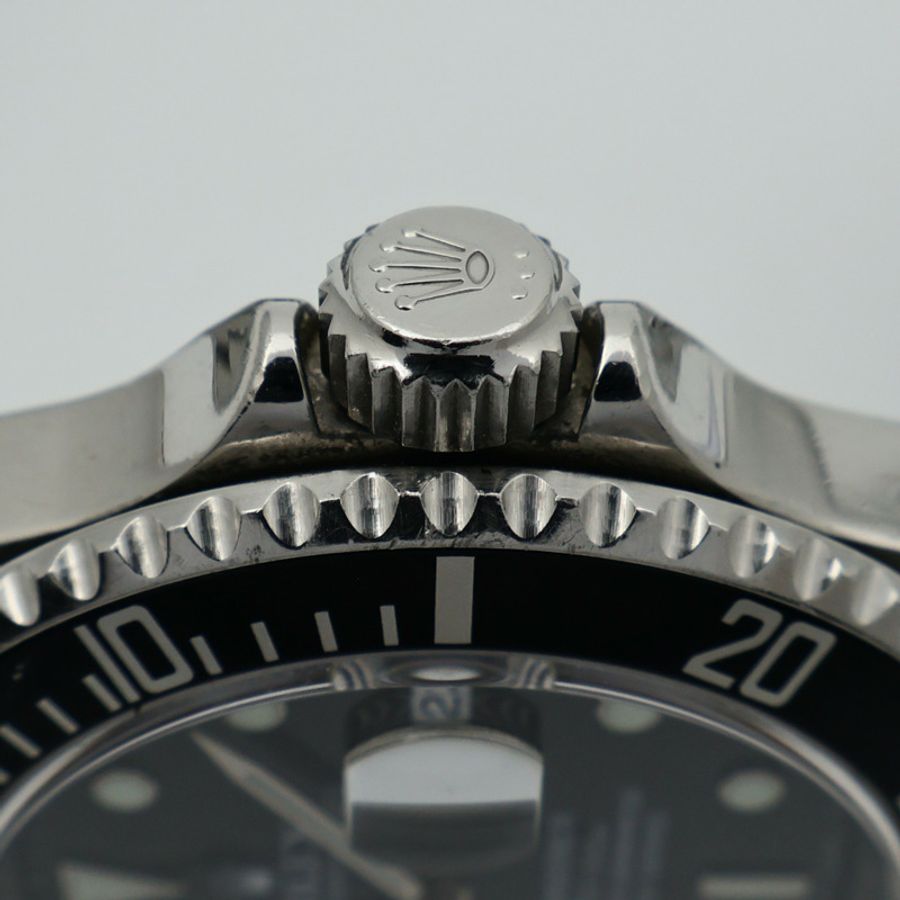 ROLEX Submariner Date 16610-8