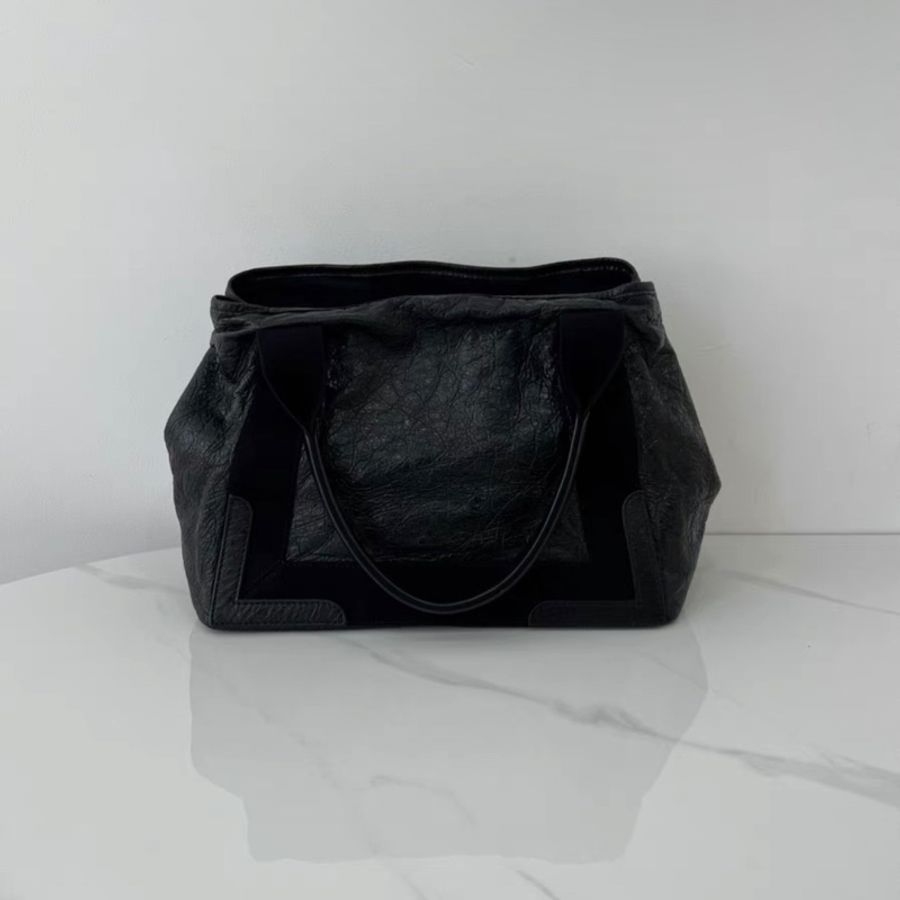 Balenciaga黑色 手提包-1