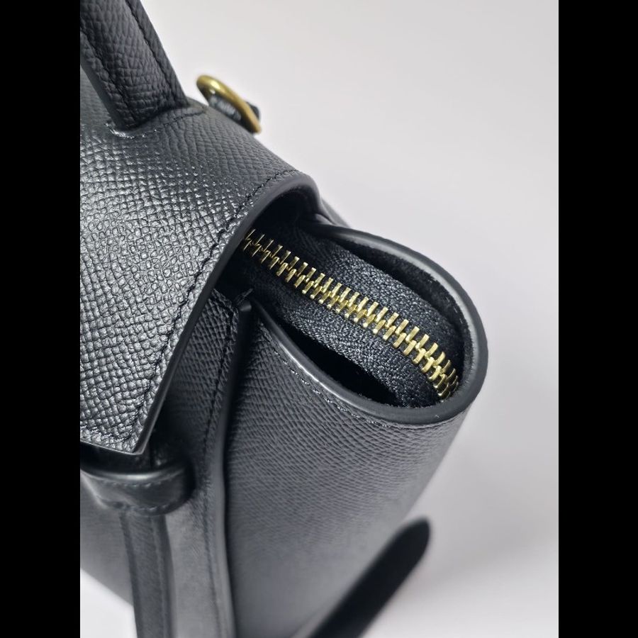 Celine 黑色Nano Belt Bag-22