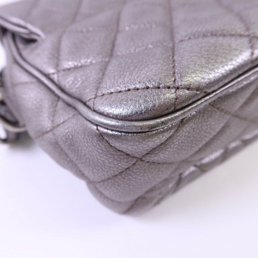 CHANEL 牛皮皮革Chain Shoulder銀扣鏈帶肩背袋-15