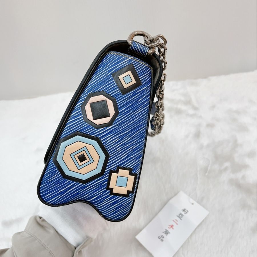 莉亞精品♡LV M54865 限量秀款Twist 水波紋斜背包 藍 二手-7