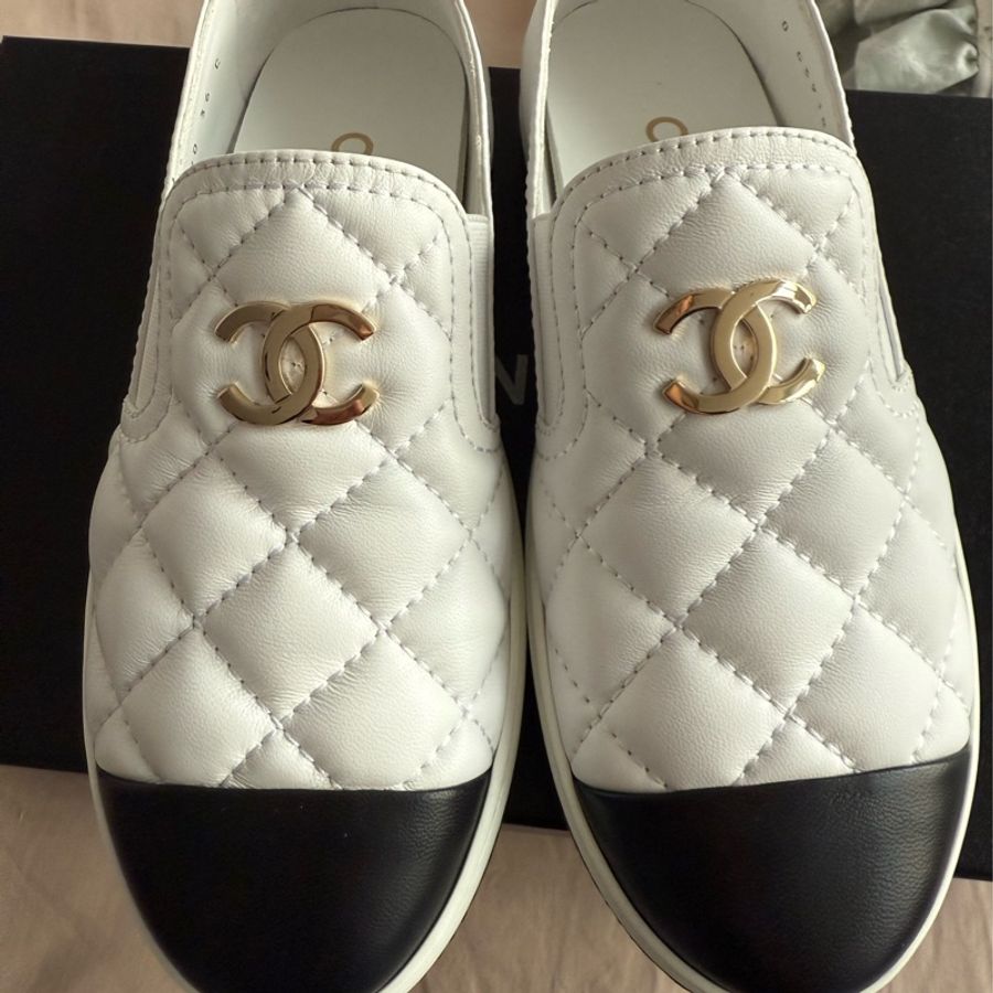 CHANEL全新厚底休閒鞋-1