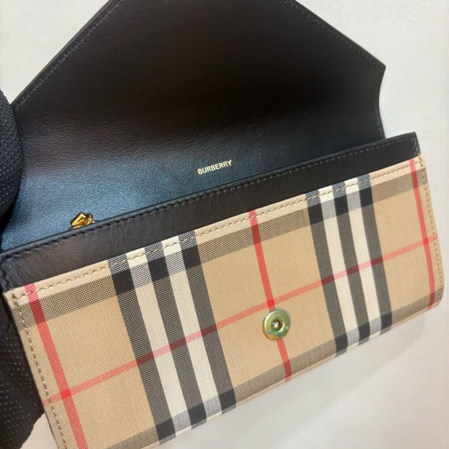 berberry 全新格紋扣式長夾-4