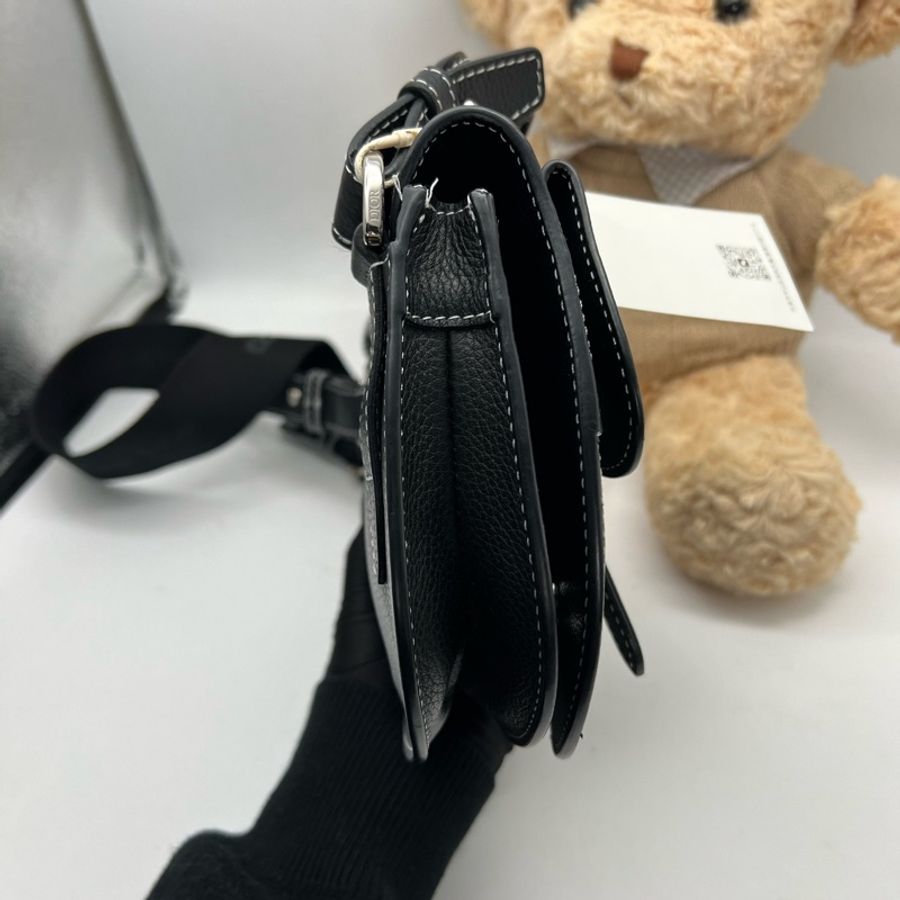Dior 黑色全皮外縫線馬鞍包 尺寸約24*17.5*5cm-4