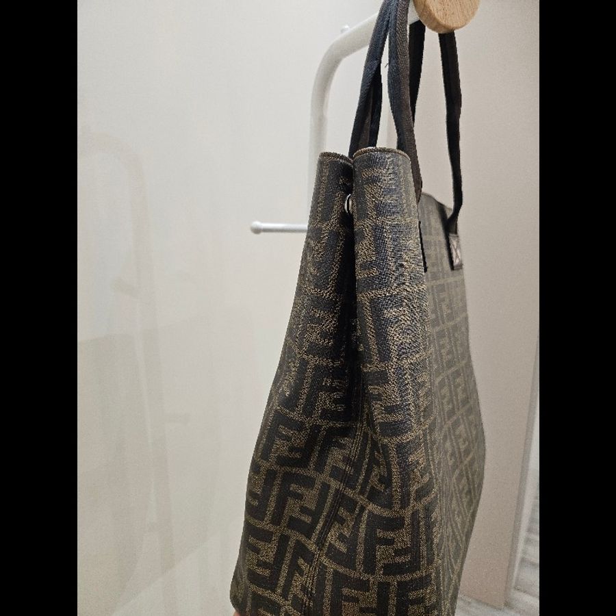 FENDI 咖啡色老花帆布托特包|大容量|肩背款 可放電腦-3