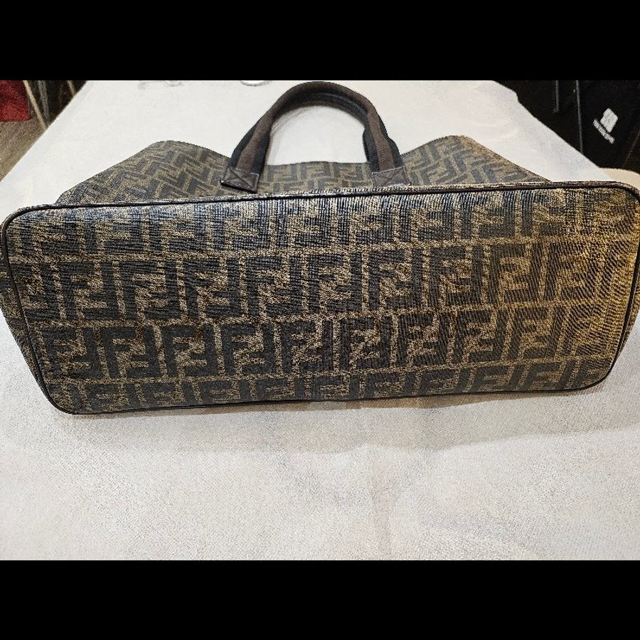FENDI 咖啡色老花帆布托特包|大容量|肩背款 可放電腦-4