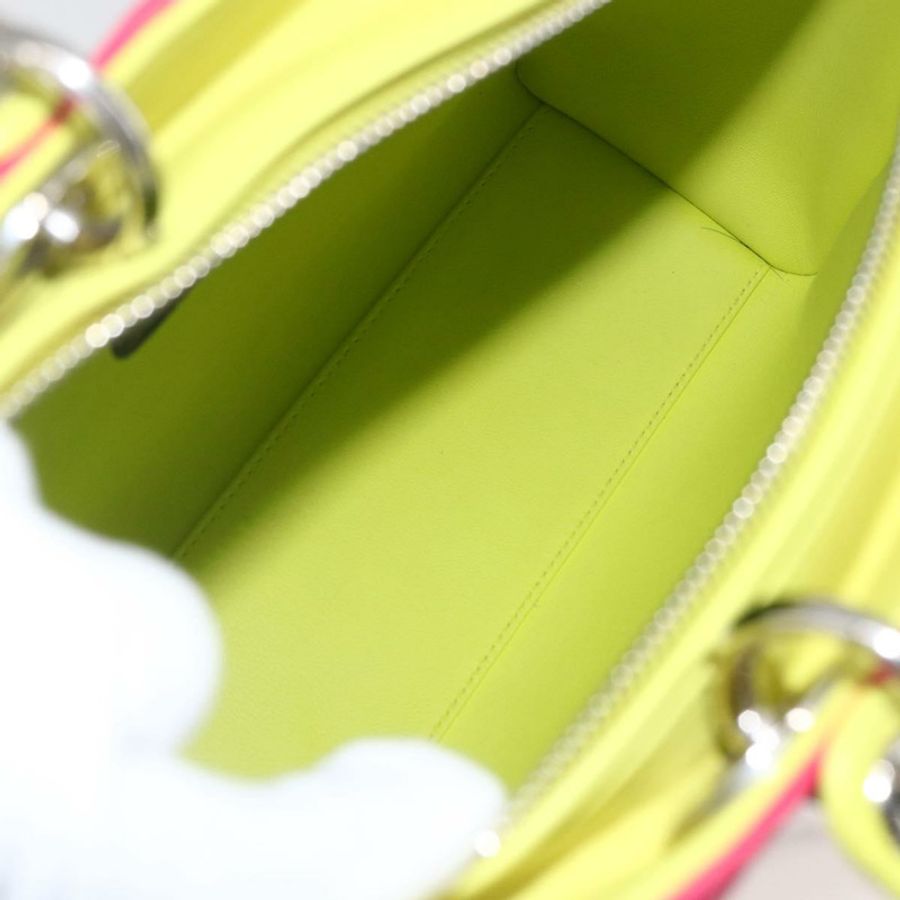 【日本直送】Christian Dior Lady Dior Canage 手提包,真皮材質,兩用,粉紅色/銀色,正品,貨號 157405SAM-9