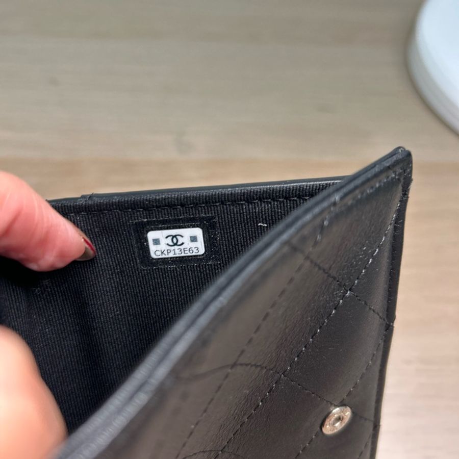 Chanel so black passport holder/wallet 香奈兒護照夾&中夾（有拉鏈零錢袋）-24