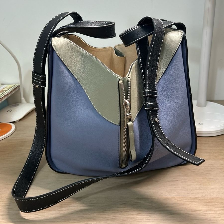 Loewe Hammock small 吊床包 小號-12