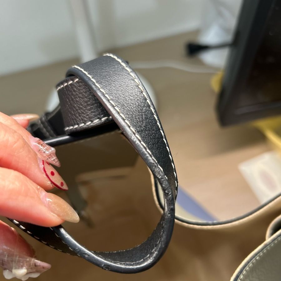 Loewe Hammock small 吊床包 小號-38