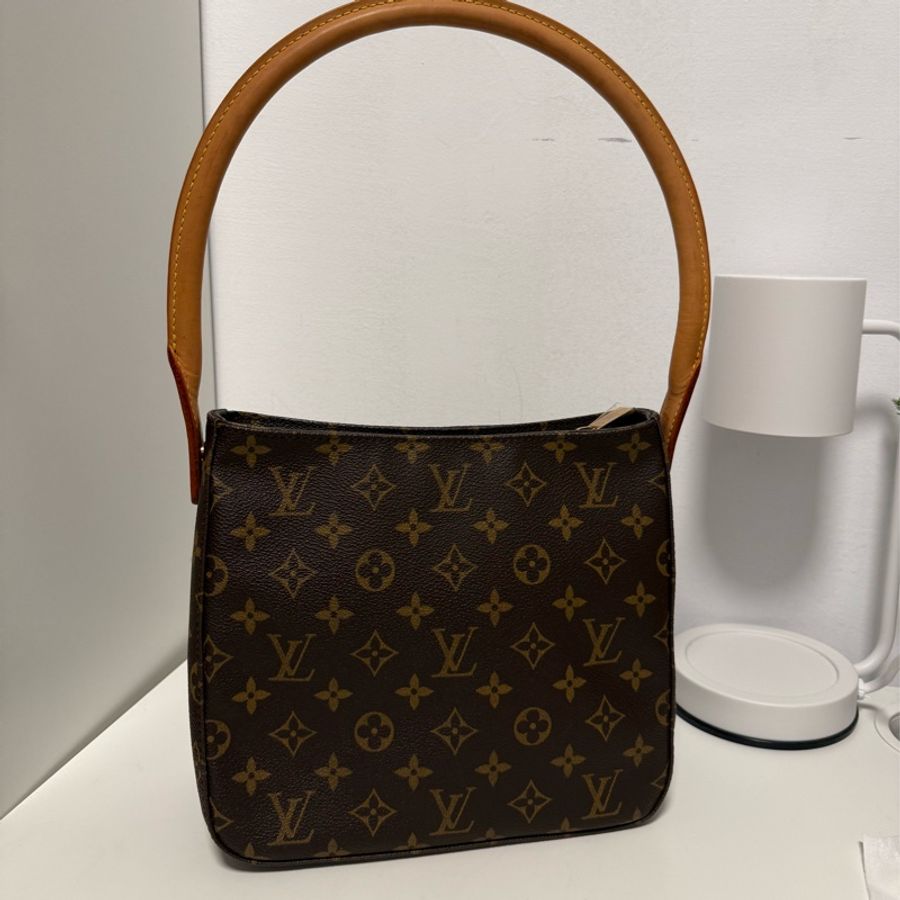 LV Louis Vuitton Looping MM Monogram 肩背包-0