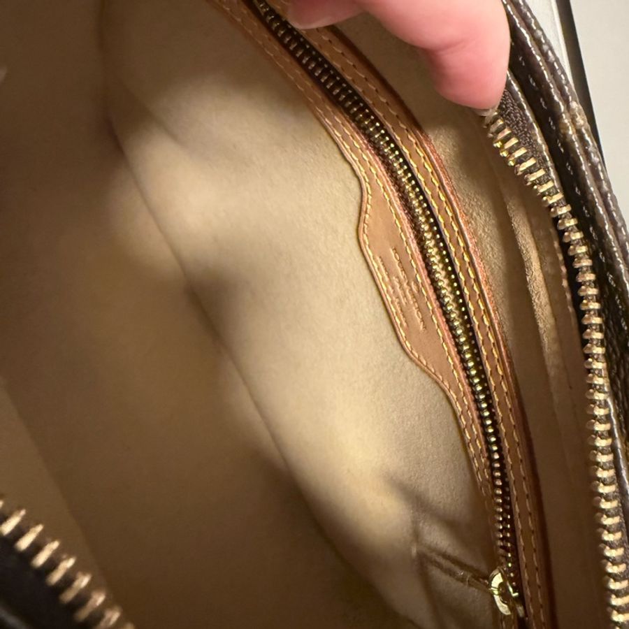 LV Louis Vuitton Looping MM Monogram 肩背包-10