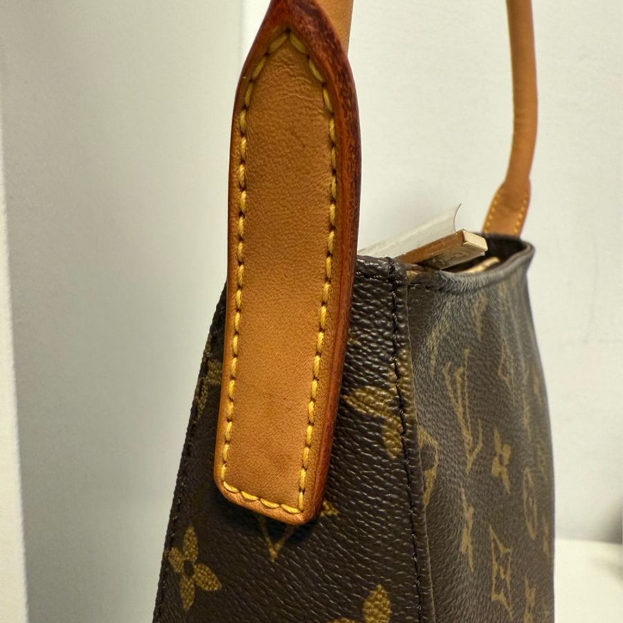 LV Louis Vuitton Looping MM Monogram 肩背包-15