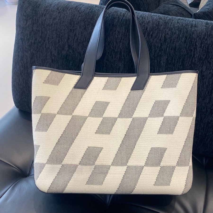 Hermes • Cabas H 40 Tote 黑白熊貓Swift皮拼帆布托特-3