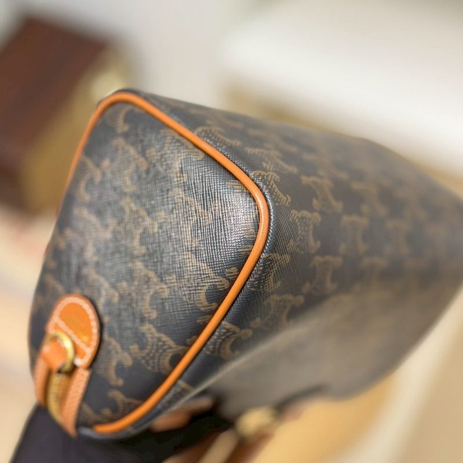 (全新品未使用✨✨)🏷Celine 瑟琳.Boston 老花波士頓 新款D扣-4
