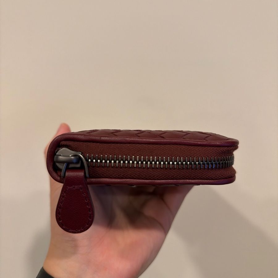 Bottega Veneta 酒紅色長夾,全新-9