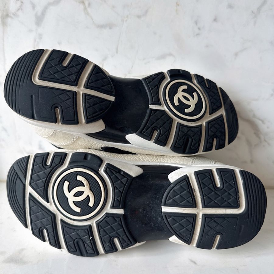 Chanel✨熊貓黑白休閒鞋35-18
