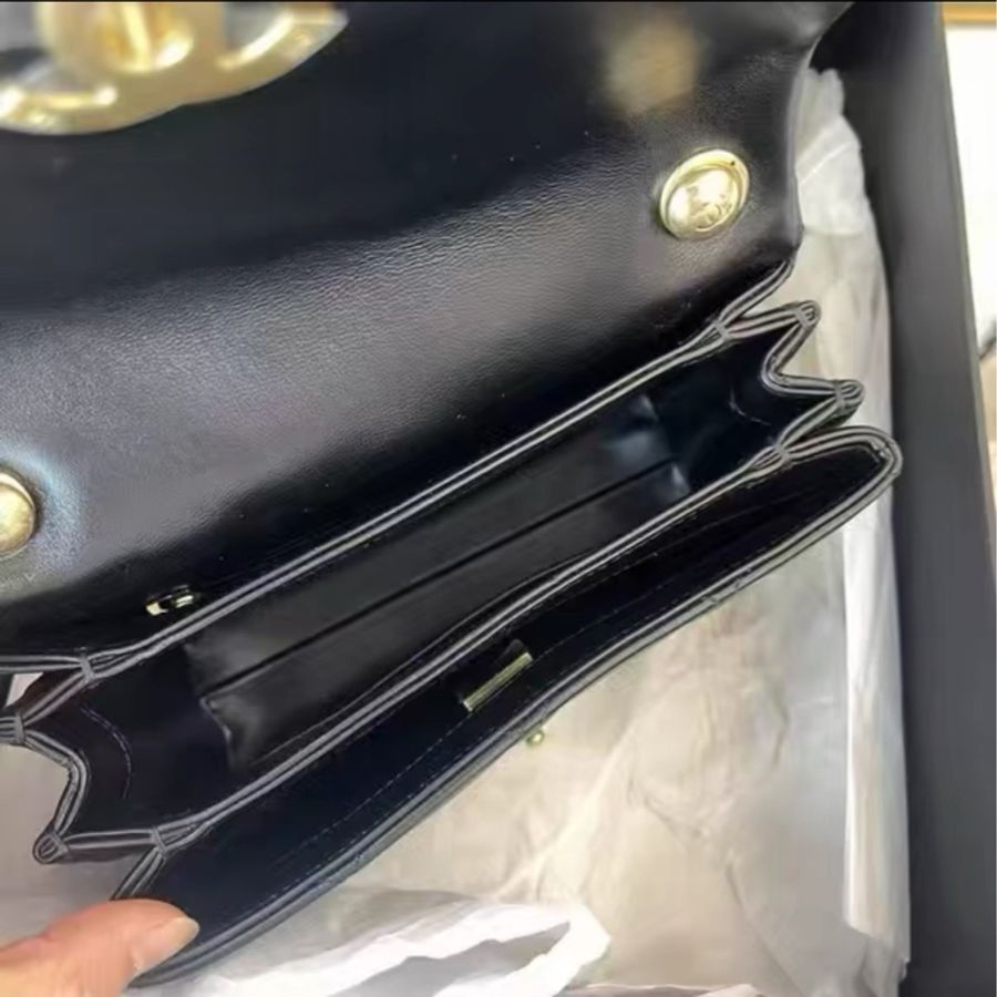 氣質必收款😍99新🆕Chanel香奈兒22Amini黑金雙鏈條芯片款手提單肩斜挎包-10