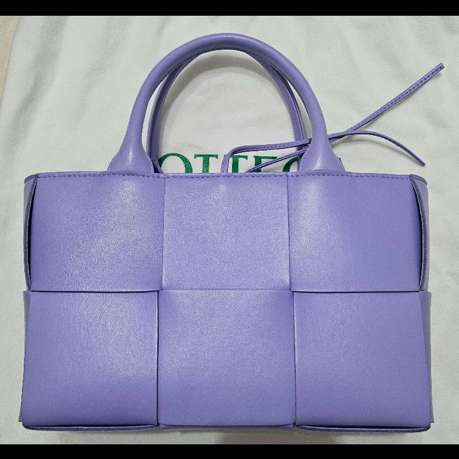 BottegaVeneta BV 葆碟 Mini Arco Tote Bag 迷你手提托特包可斜咩 薰衣草淺紫色 羊皮意大利製造-5