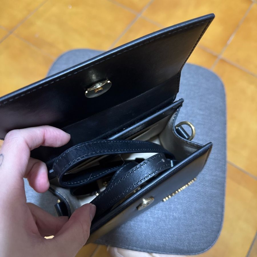 JACQUEMUS Le Chiquito 牛皮手提包-1