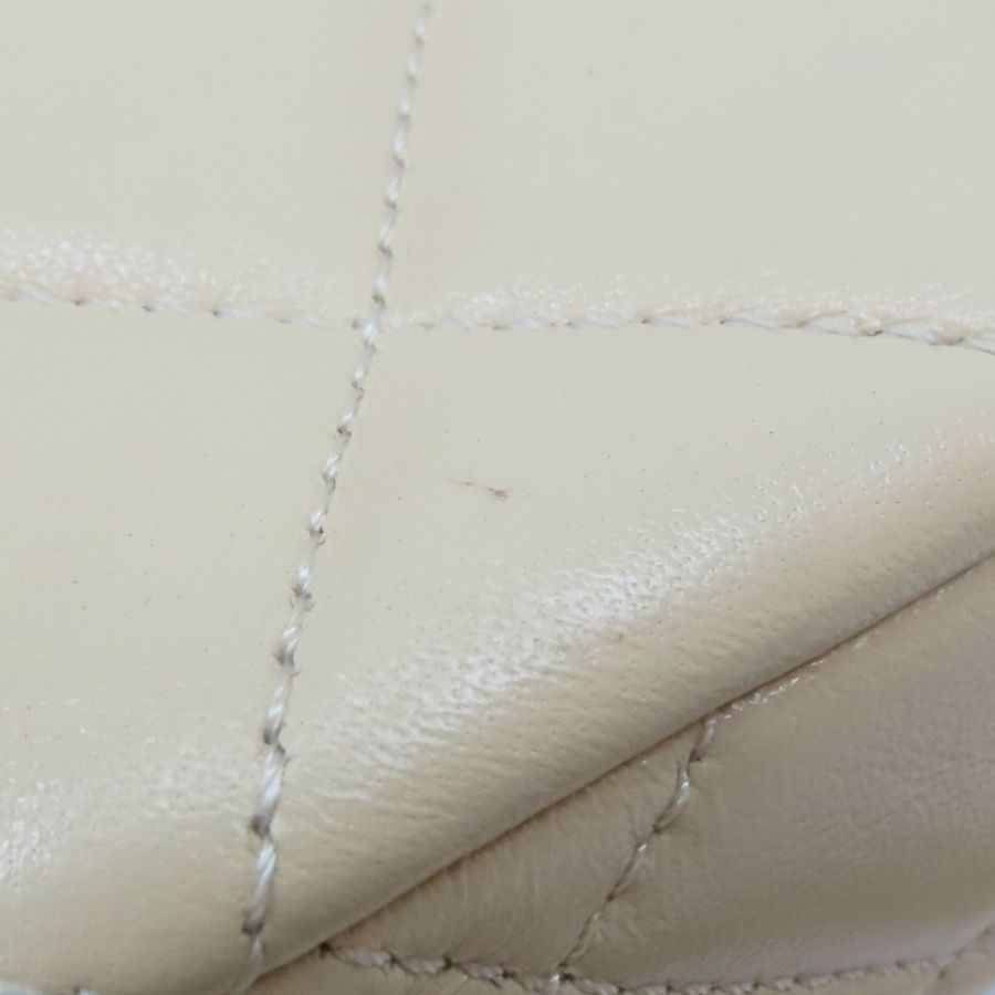 米白色菱格紋 羊皮 Heart Crush Mini Flap 肩背 AS3829【CHANEL 香奈兒】 AS3829-18
