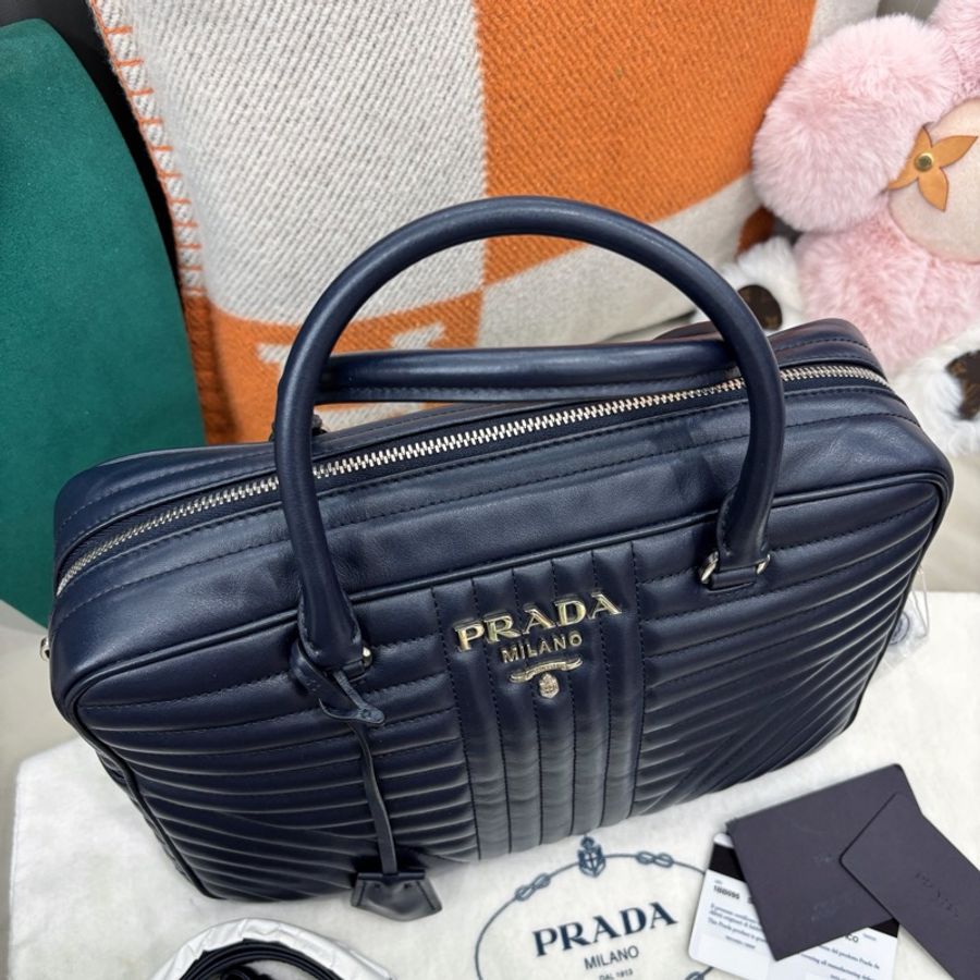 【全新品】Prada 深藍色Diagram全皮手提單肩包-7