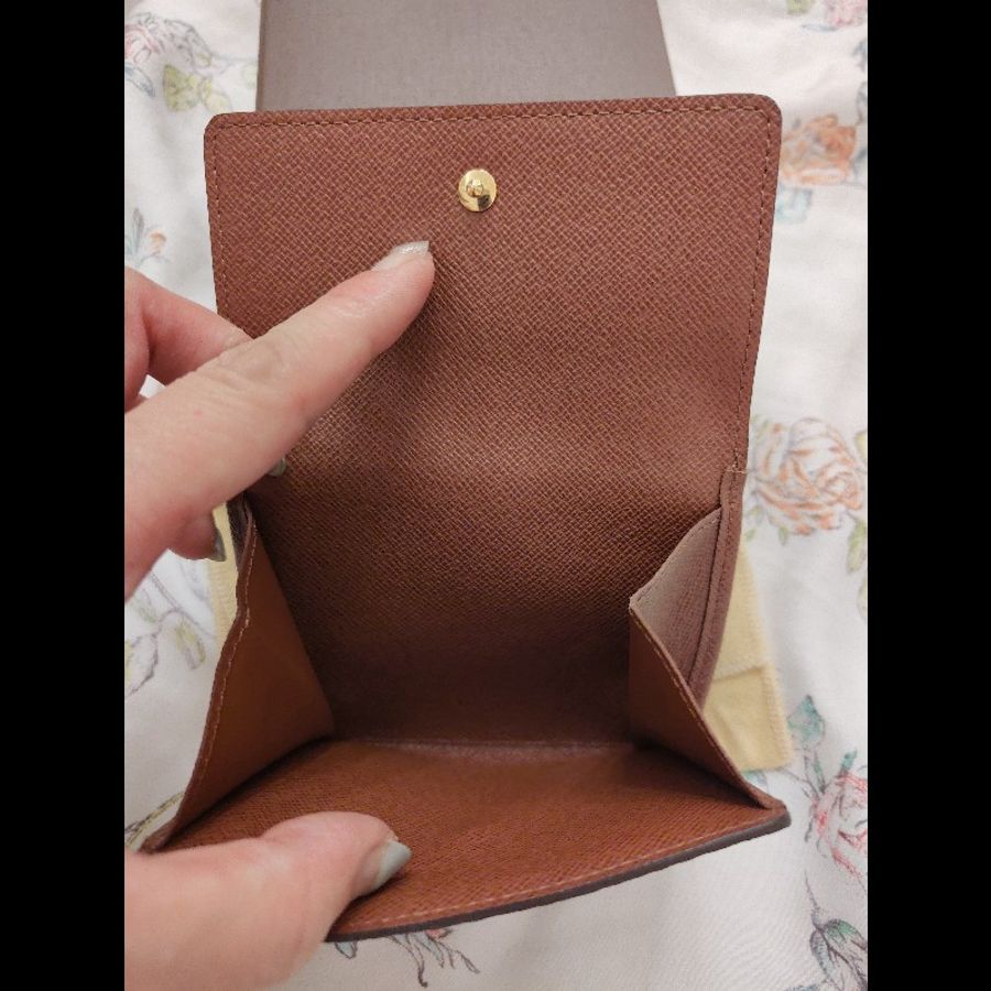 LOUIS VUITTON 雙開翻蓋短夾(二手)-4