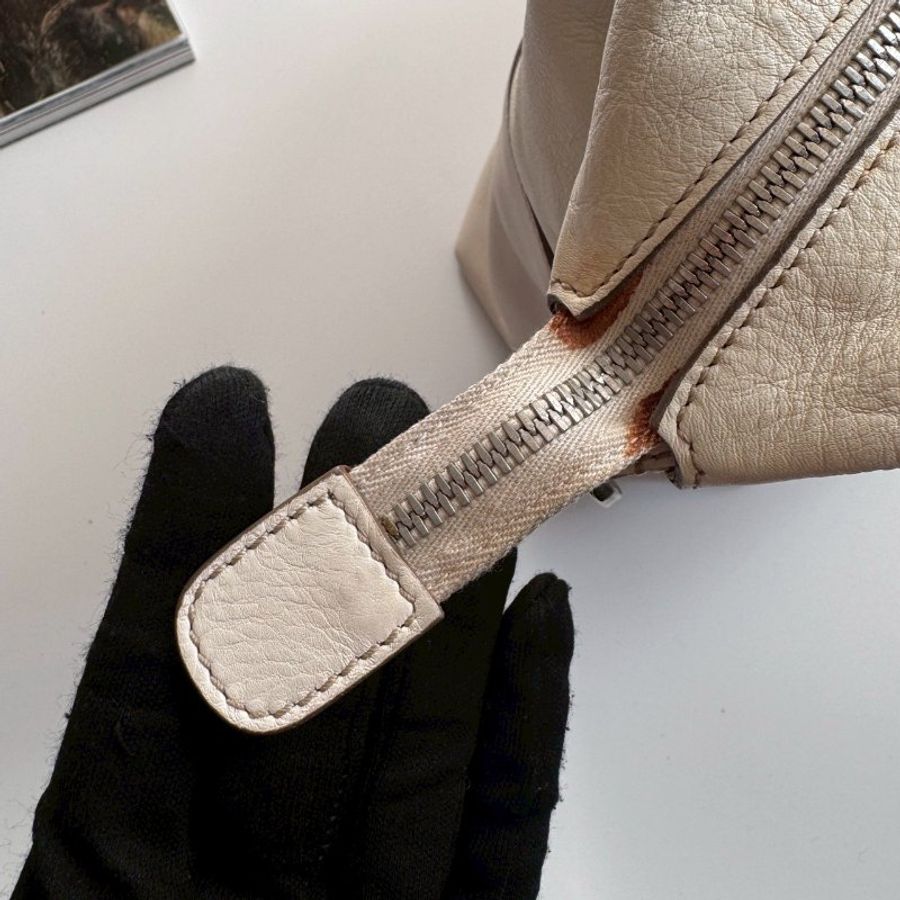 ‼️八五成新 ✨#全網最低 #打折出清 TODS 白色皮革手提肩背包(出清賣!!!!)-18