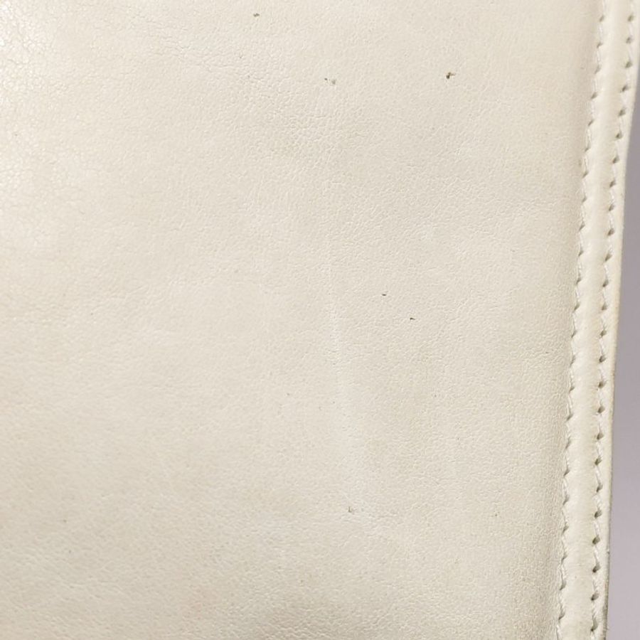 Balenciaga Le Cagole羊皮純色環形扣飾手拿包-15