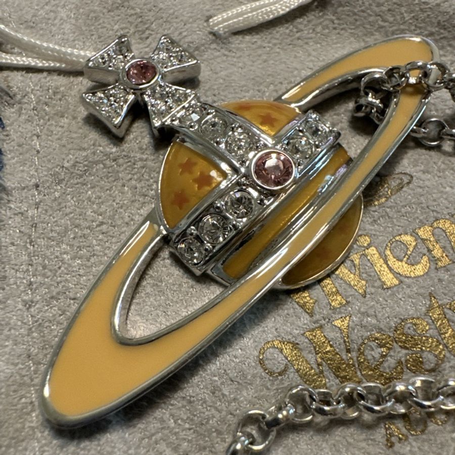 Vivienne Westwood 粉色大土星Logo 項鍊(絕版溢價款)(近全新)-1