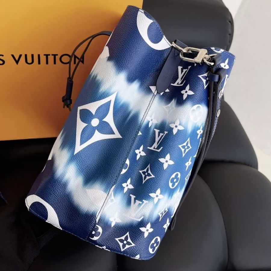 【近新閒置品】路易威登LV NeoNoe 夏日扎染系列藍白漸變水桶包 束口單肩包-6