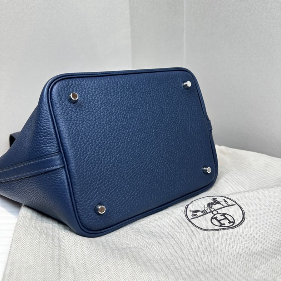 閒置全新 愛馬仕/Hermes Picotin Lock 22 藍色銀扣菜籃子手提水桶包22x17x21cm-12