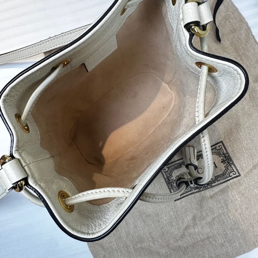 古馳/Gucci Ophidia GG Mini Bucket 金扣塗層帆布米色斜背袋水桶包16x11x19cm-12