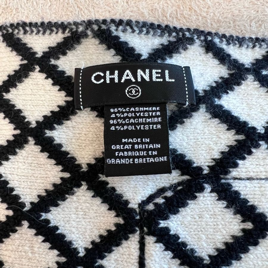 CHANEL Cashmere Scarf-4