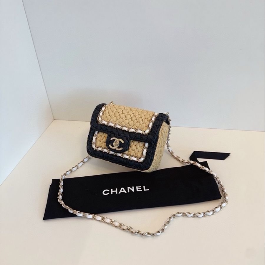 ✨Chanel 99🆕 拉菲草編織方胖子 拼接黑色皮革 慵懶優雅風 晶片款-4