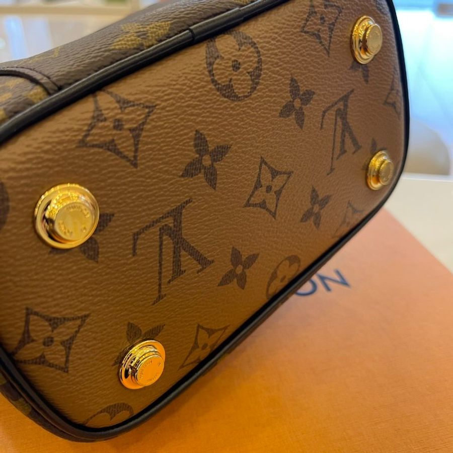 *SHIHNA名牌精品* LV Vanity PM 斜背化妝箱-3