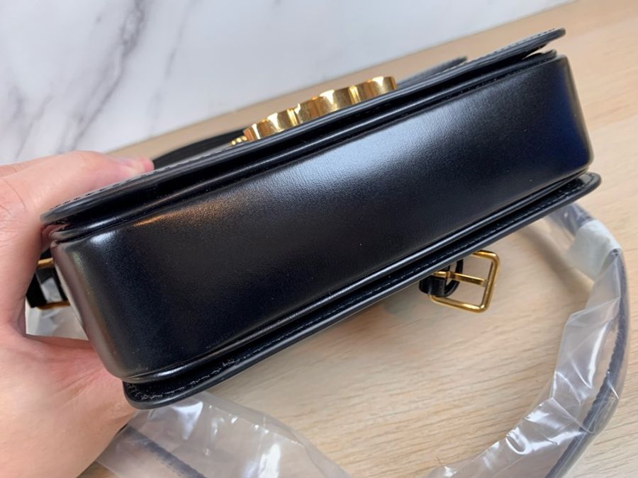 Celine Triomphe凱旋門 黑金 小號 斜背包 肩背包-3