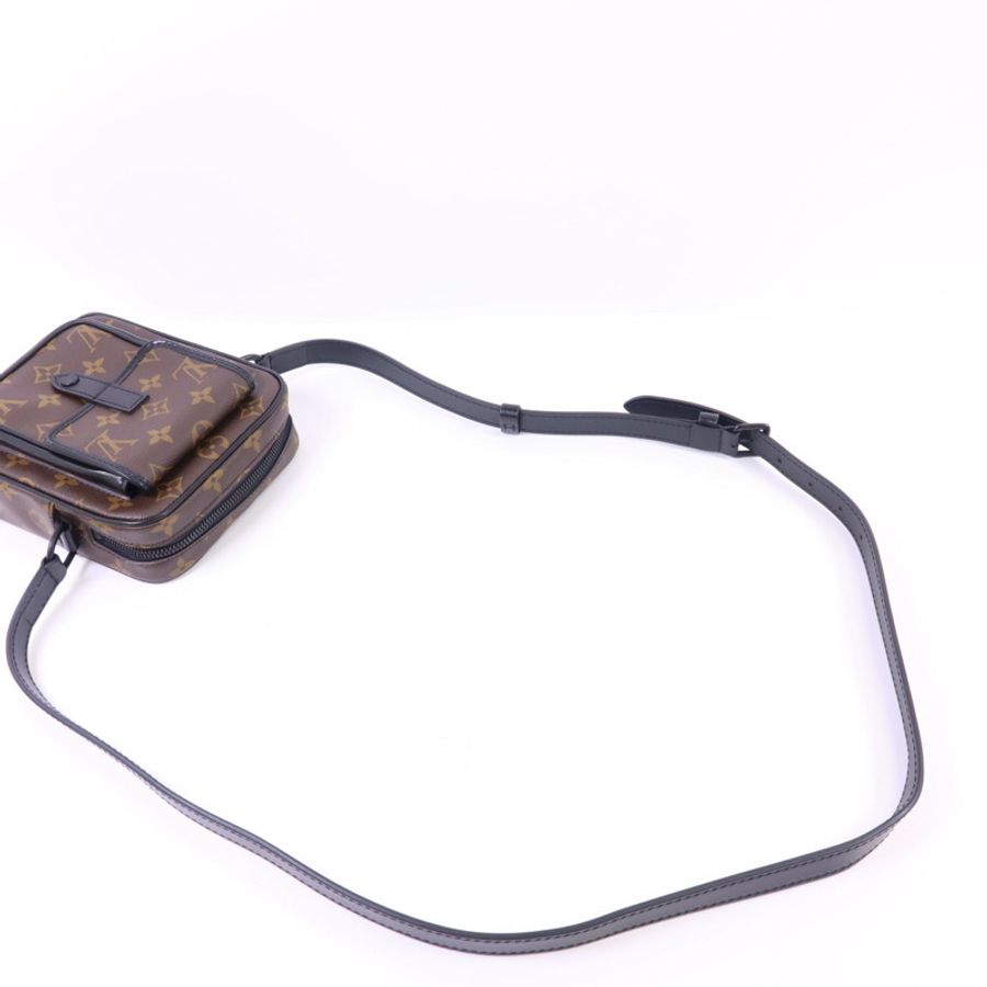 LOUIS VUITTON Monogram Macassar Christopher Wearable Wallet肩背袋-4