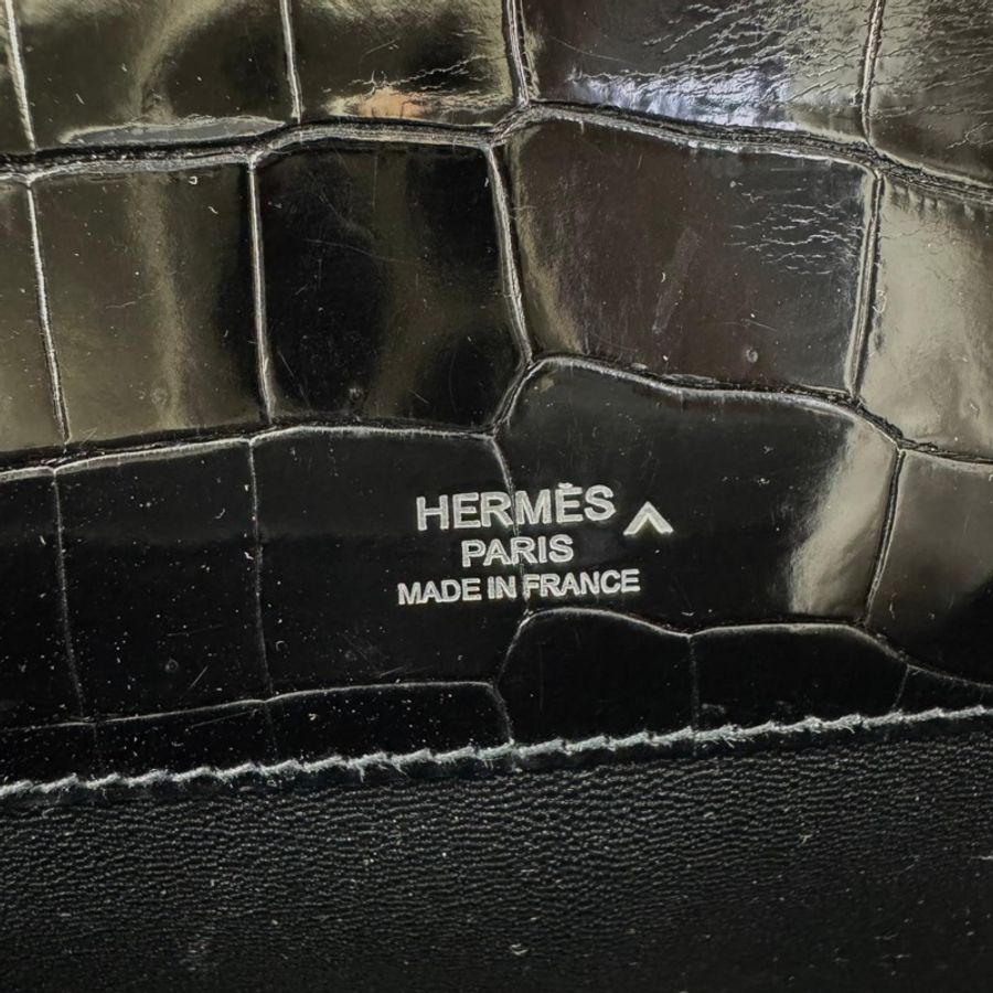 Hermès Kelly Cut Pochette in Shiny Black Crocodile Leather with Palladium Hardware Stamp X-7
