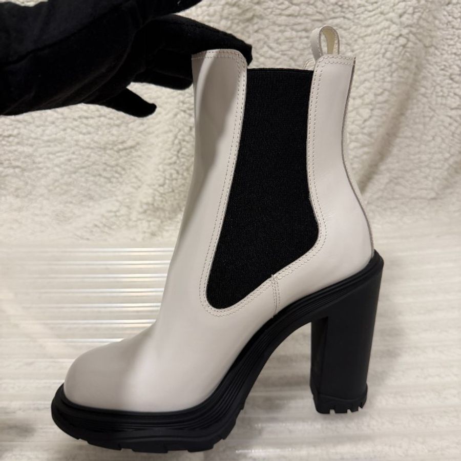 Alexander McQueen Leather Heeled Chelsea Boot 切爾西靴 靴子 37號 99新配件塵袋-5