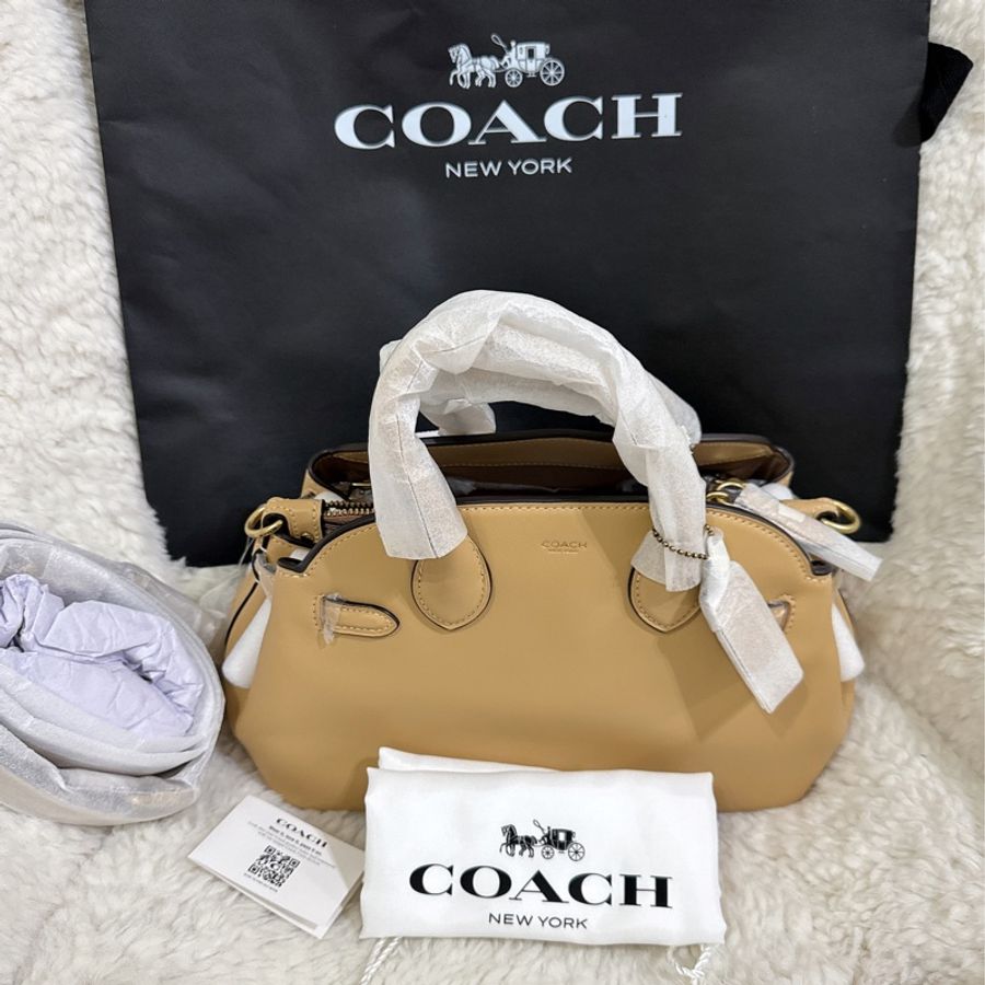 未使用Coach Empire Carryall 26 皮革手袋-0