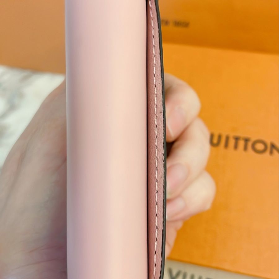 近新閒置正品✨ LV Louis Vuitton路易威登 Zoe 系列Monogram老花三折短夾金釦/粉-3