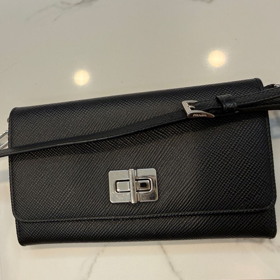 Prada WOC 黑色 鏈子皮夾-20