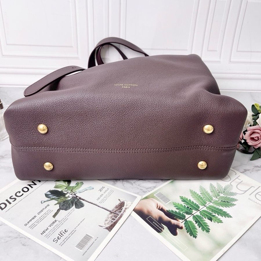 LV LOW KEY CABAS巧克力色小牛皮金色鎖頭手提肩背包14×30×14cm 全新閒置配件購證塵袋盒子-3