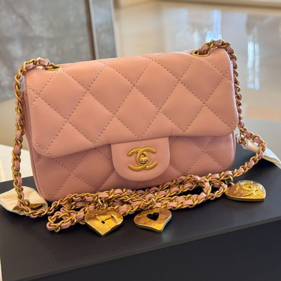 *SHIHNA名牌精品* CHANEL Mini Coco 粉色羊皮金釦愛心鍊口蓋包-0
